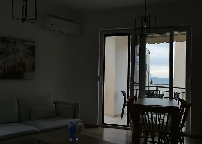 By Ilvesta White Rock דירה